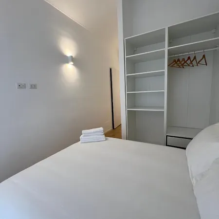 Apartment Urban Chic